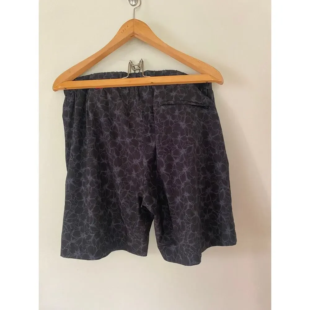 ROBERT GRAHAM Men's Summertime Beach to Bar Casual Shorts Classic Fit Size 36